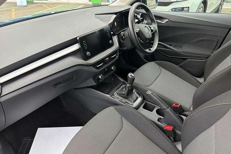 Used Skoda Fabia Colour Edition 79 HP (58 kW) 2023 Race blue metallic black body / magic pearl effect roof Hatchback