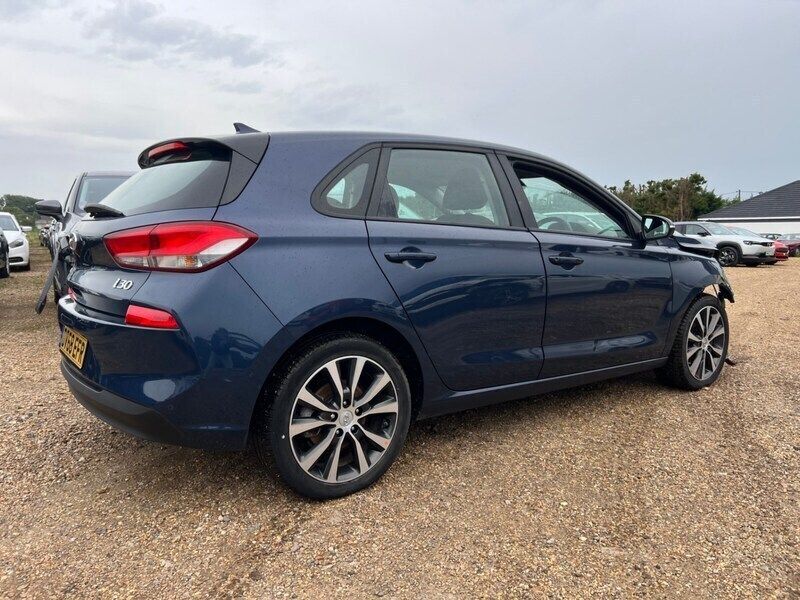 Blue Used 2018 Hyundai i30 SE Hatchback | £3,500 - Image 1/4