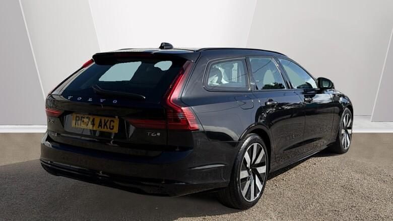 Used Volvo V90 Plus 350 HP (257 kW) 2024 Black Estate
