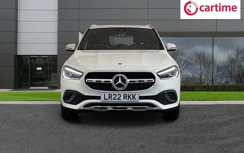 Used Mercedes GLA200 Executive 163 HP (119 kW) 2022 White SUV