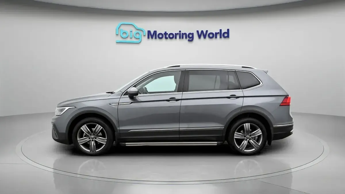 Usado VW Tiguan Allspace Life 2022 Cinzento SUV