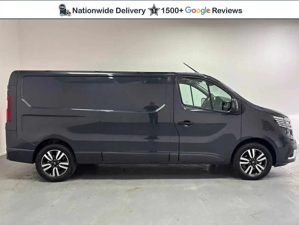 Used Renault Trafic 150 HP (110 kW) 2026 Grey MPV