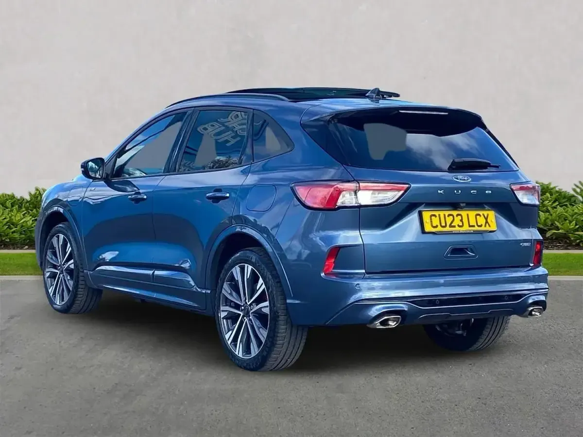 Second-hand Ford Kuga ST-Line X 190 CP (139 kW) 2023 Albastru SUV