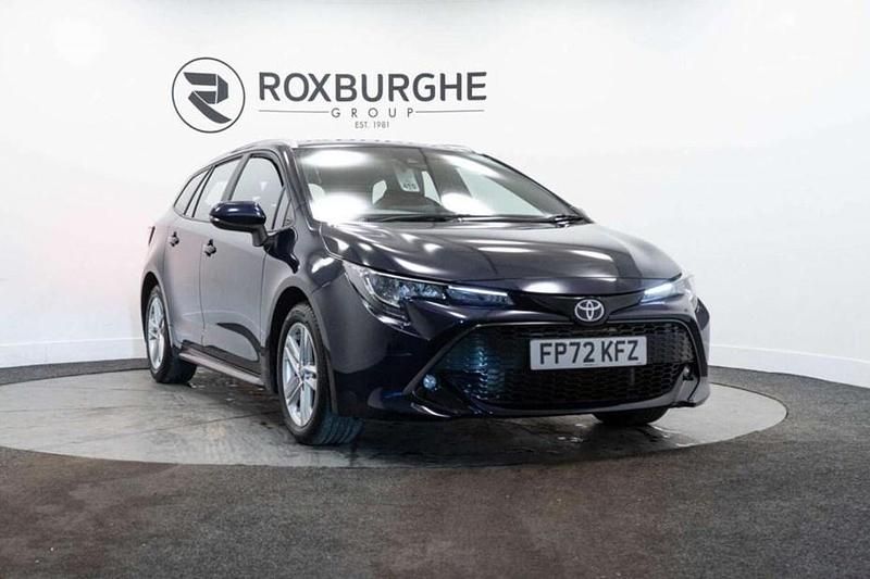 Used Toyota Corolla 140 HP (102 kW) 2022 Blue Estate