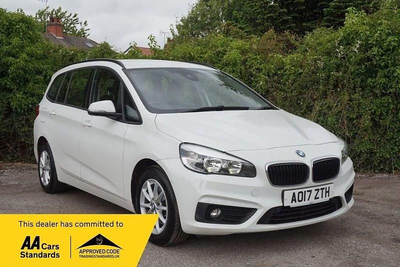 White Used 2017 BMW 216 Comfort Edition MPV | £8,790 (Fair price) - Image 1/3