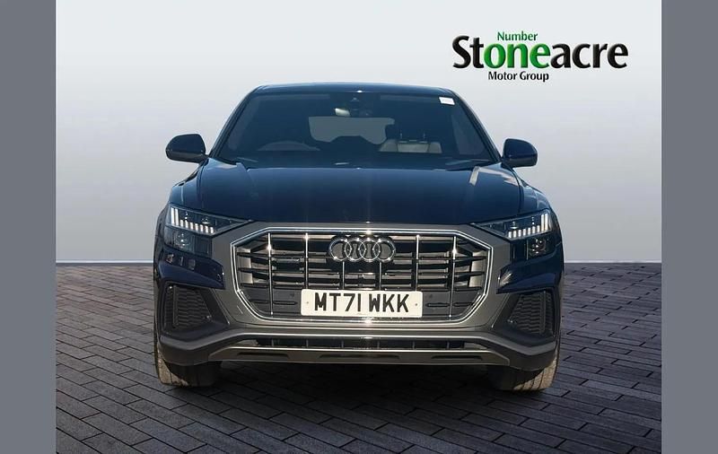 Used Audi Q8 Comfort 281 HP (206 kW) 2021 Blue SUV
