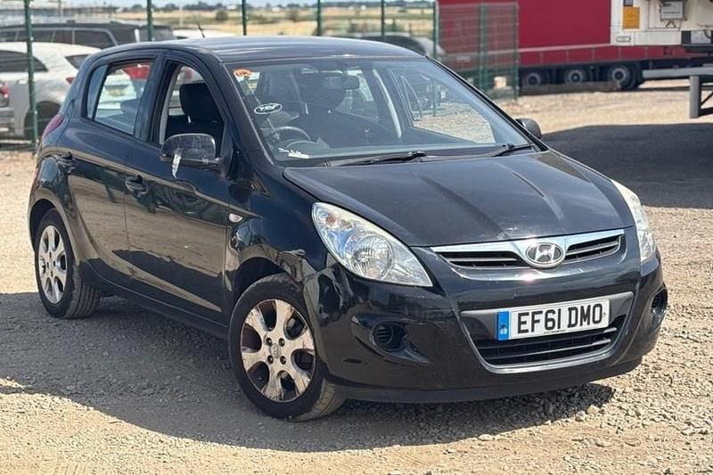 Black Used 2011 Hyundai i20 Comfort Hatchback | £1,185 (Good price) - Image 1/1