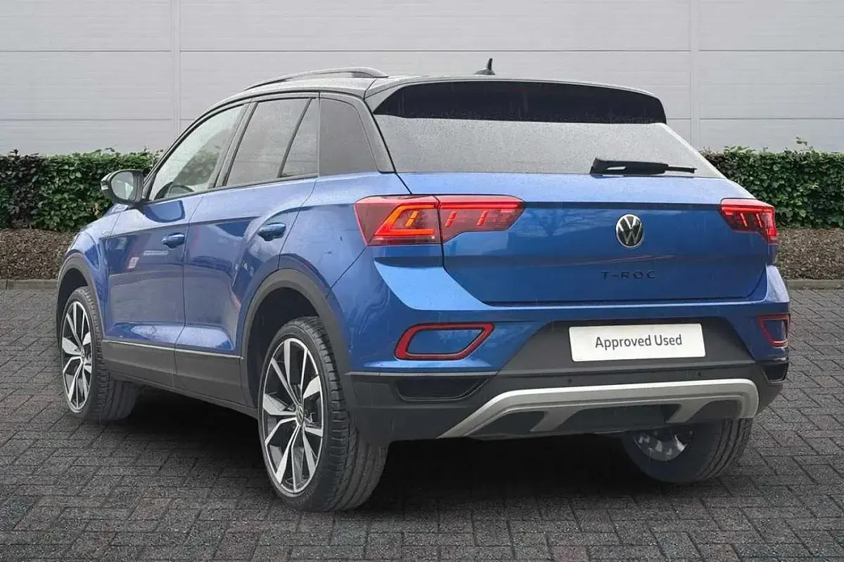 Used VW T-Roc Design 115 HP (84 kW) 2026 Ravenna blue metallic SUV