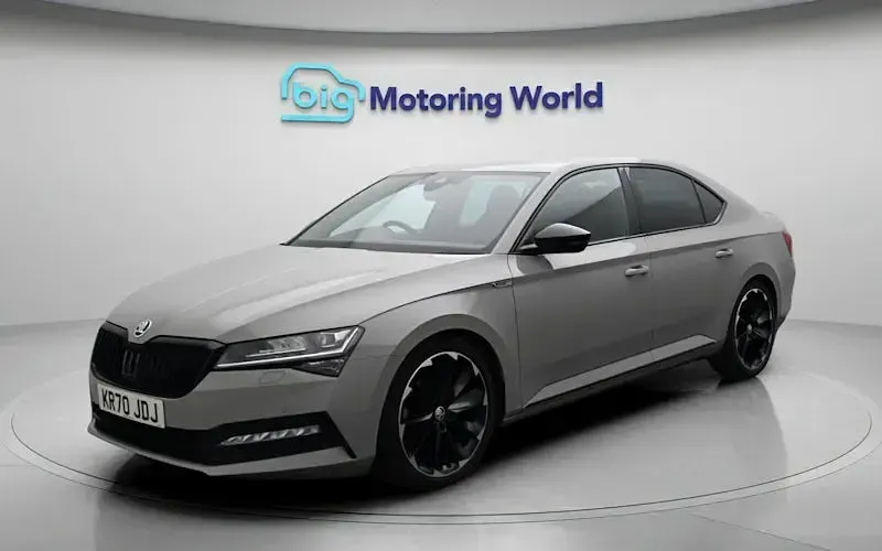 Used Skoda Superb SportlinePlus 190 HP (139 kW) 2023 Hatchback