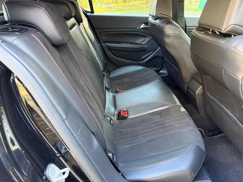 Used Peugeot 308 GT-line 2015 Black Hatchback