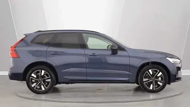 Begagnad Volvo XC60 Plus 350 HK (257 kW) 2026 SUV