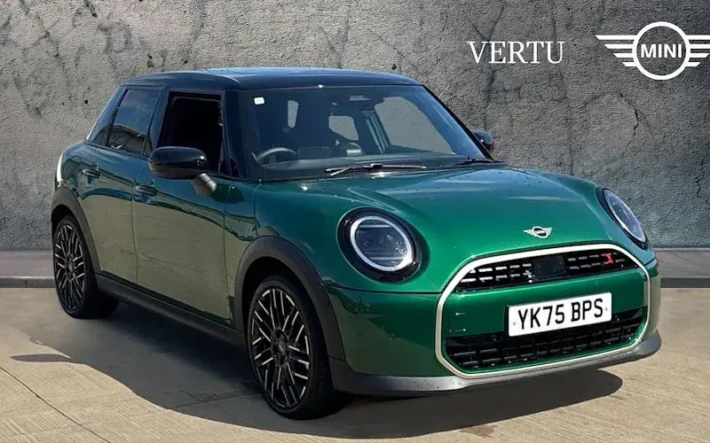 Used Mini Cooper Exclusive 150 kW (204 HP) 2026 Hatchback
