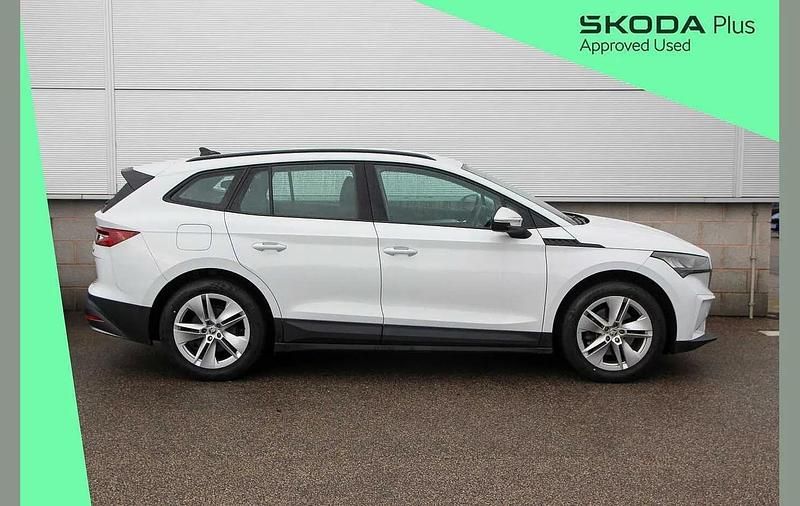 Used Skoda Enyaq iV ecoSuite 131 kW (179 HP) 2022 White SUV