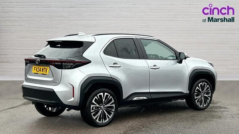 Used Toyota Yaris Hybrid 116 HP (85 kW) 2024 Silver