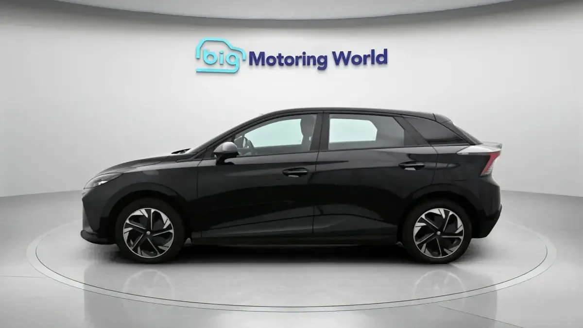 Used MG MG4 EV SE 319 kW (435 HP) 2023 Black Hatchback