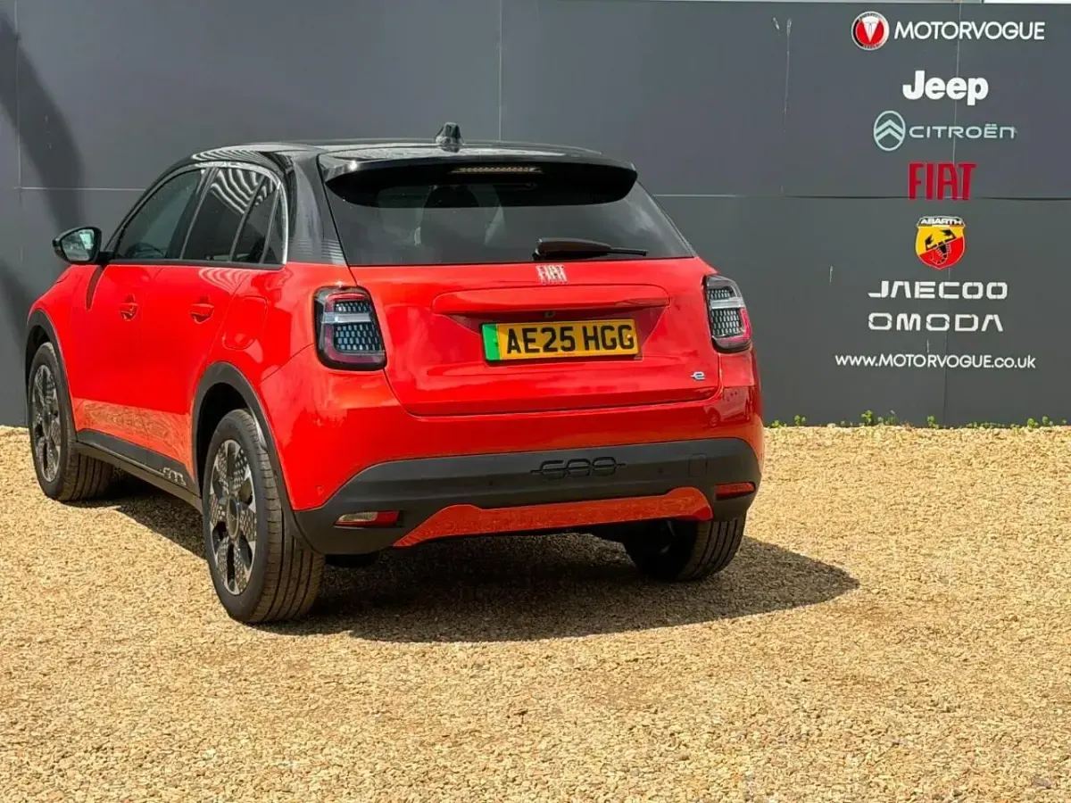 New Fiat 600E La Prima 113 kW (154 HP) 2025 SUV