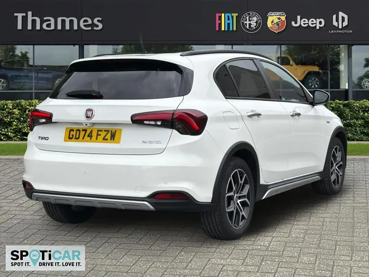 Usado Fiat Tipo Cross 128 HP (94 kW) 2025 Branco Citadino