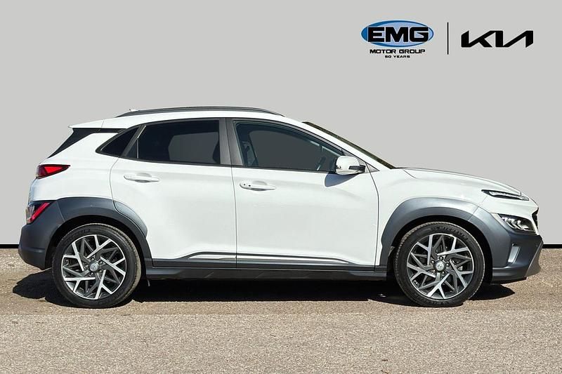 Used Hyundai Kona Ultimate 141 HP (103 kW) 2022 White SUV