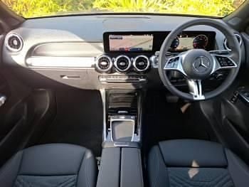 New Mercedes GLB200 Executive 163 HP (119 kW) 2025 Grey SUV