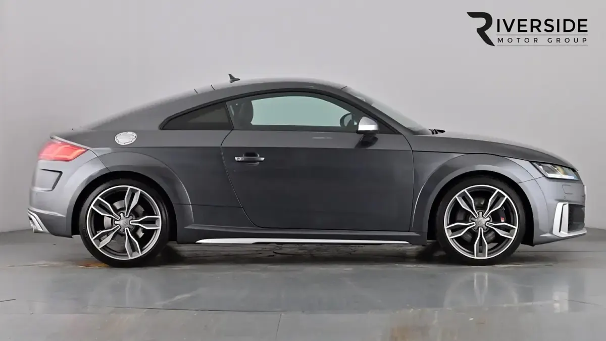 Begagnad Audi TT Comfort 320 HK (235 kW) 2022 Grå Sportkupé