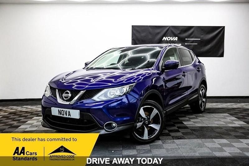 Blue Used 2015 Nissan Qashqai N-TEC SUV | £6,999 (Fair price) - Image 1/1