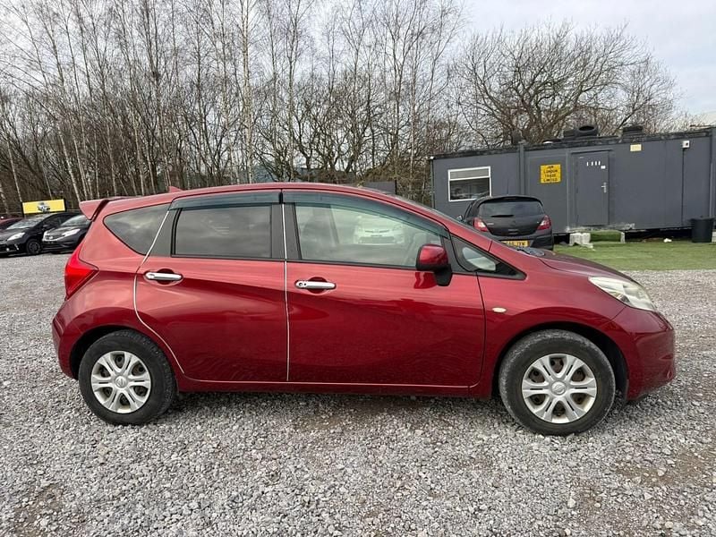 Używany Nissan Note 2025 Czerwony Hatchback
