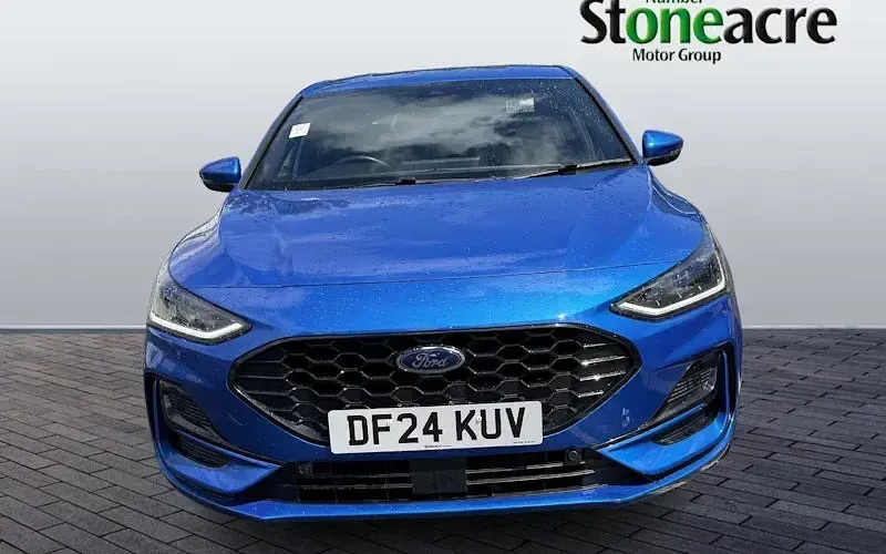 Used Ford Focus ST-Line 155 HP (114 kW) 2024 Blue Hatchback
