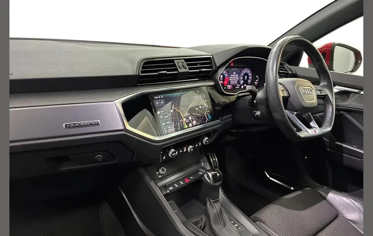 Used Audi Q3 S-Line 187 HP (137 kW) 2020 Red SUV