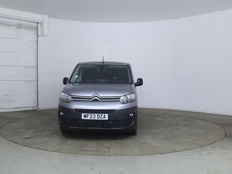 Used Citroën Berlingo 130 HP (95 kW) 2023 Grey MPV