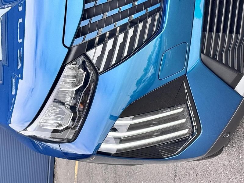 New Peugeot e-2008 Allure 113 kW (154 HP) 2025 Blue SUV