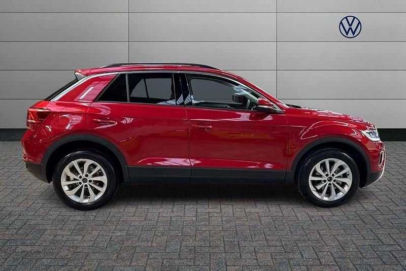 Used VW T-Roc Match 115 HP (84 kW) 2025 Red SUV