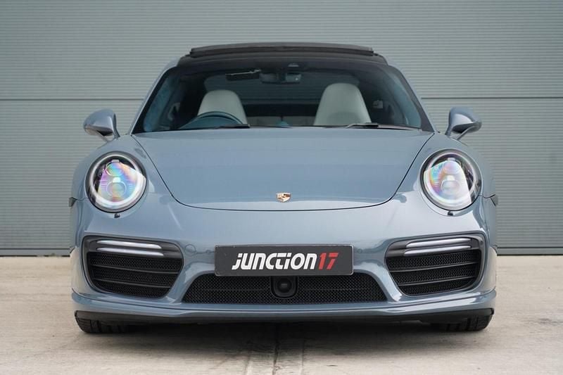 Used Porsche 911 Turbo S 580 HP (426 kW) 2017 Blue Coupe