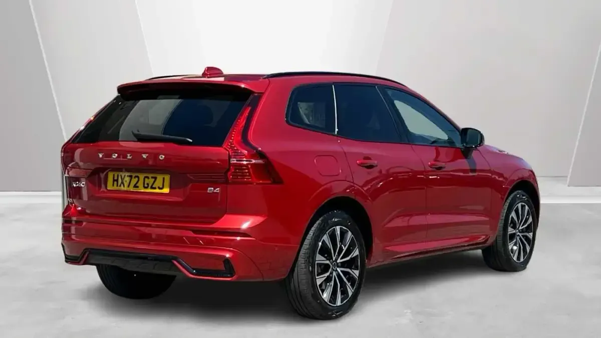 Used Volvo XC60 Plus 194 HP (142 kW) 2023 SUV