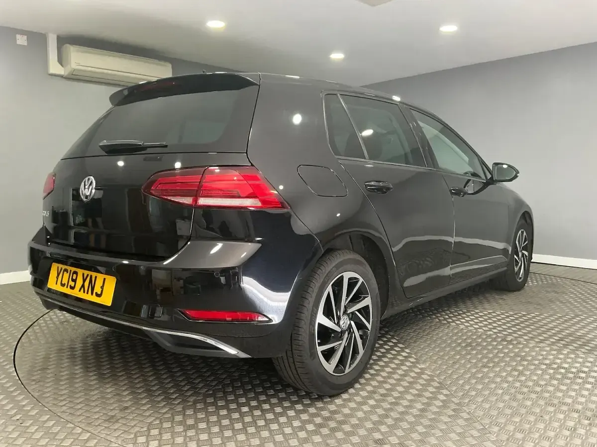 Used VW Golf VII Match 115 HP (84 kW) 2019 Black Hatchback