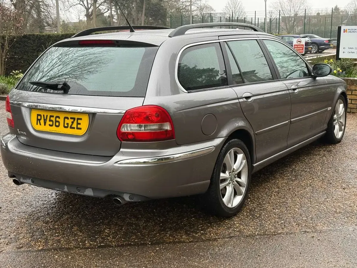 Used Jaguar X-type SE 231 HP (169 kW) 2006 Grey Estate