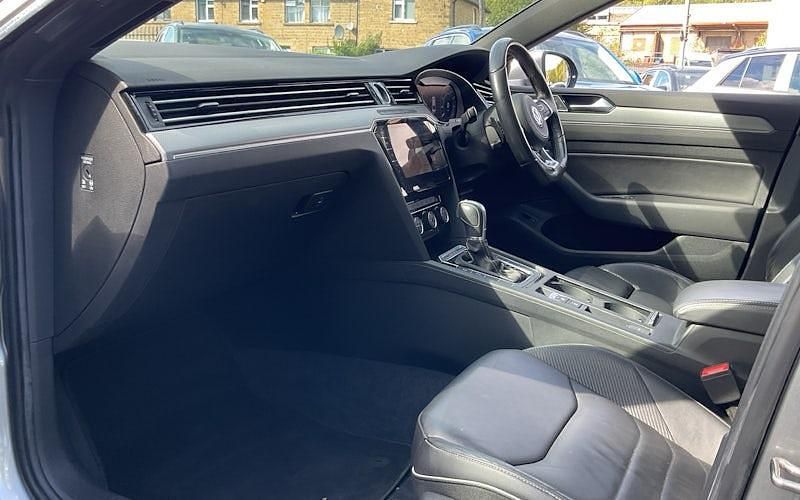 Used VW Arteon R-line 190 HP (139 kW) 2020 Hatchback