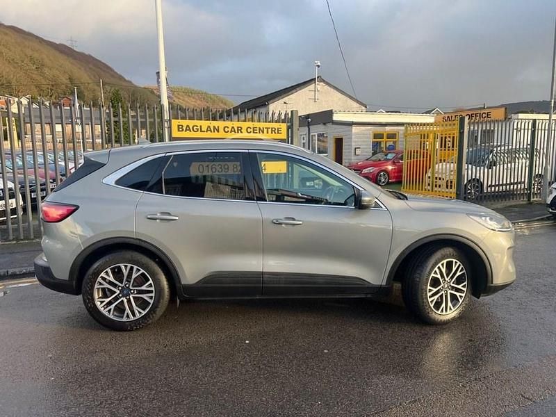 Used Ford Kuga Titanium 120 HP (88 kW) 2020 Silver SUV