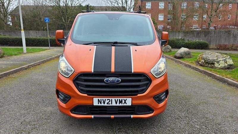 Used Ford Transit Custom Sport 185 HP (136 kW) 2021 Orange Van
