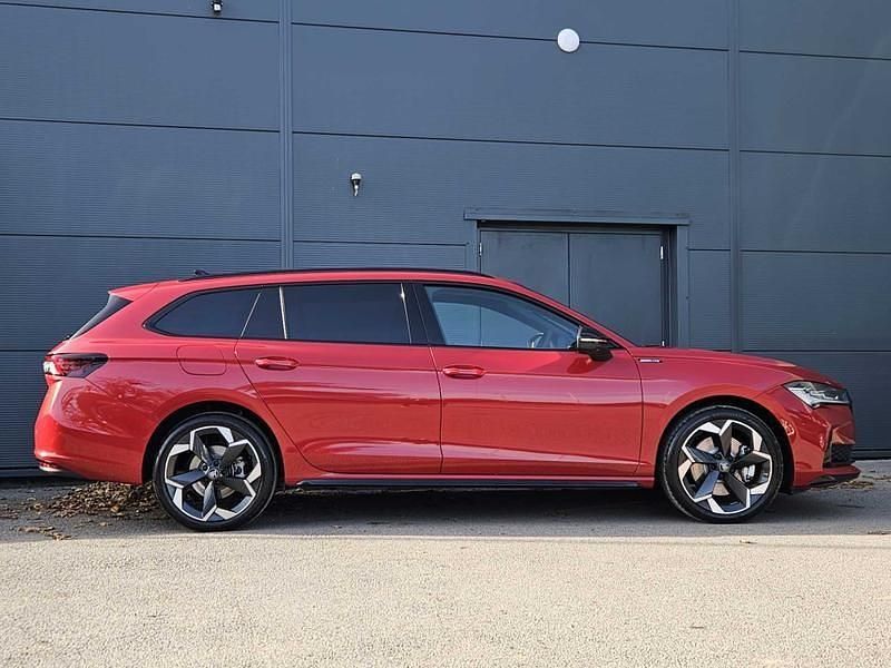 Used Skoda Superb SportLine 204 HP (150 kW) 2025 Red Estate