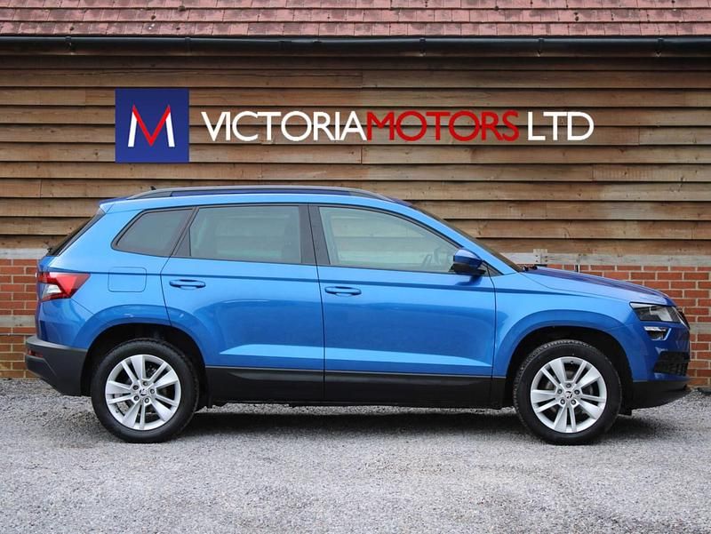 Used Skoda Karoq SE Technology 150 HP (110 kW) 2020 Blue SUV