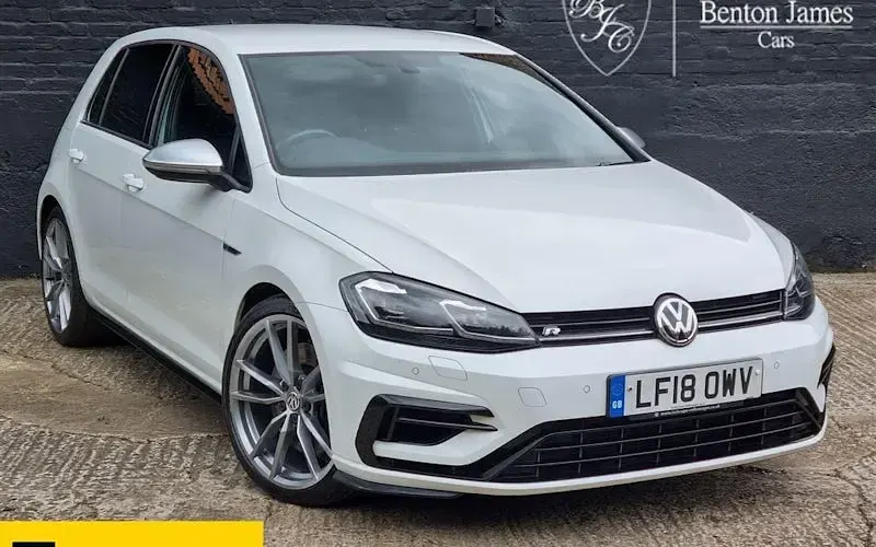 Used VW Golf VII R 310 HP (228 kW) 2018 Hatchback