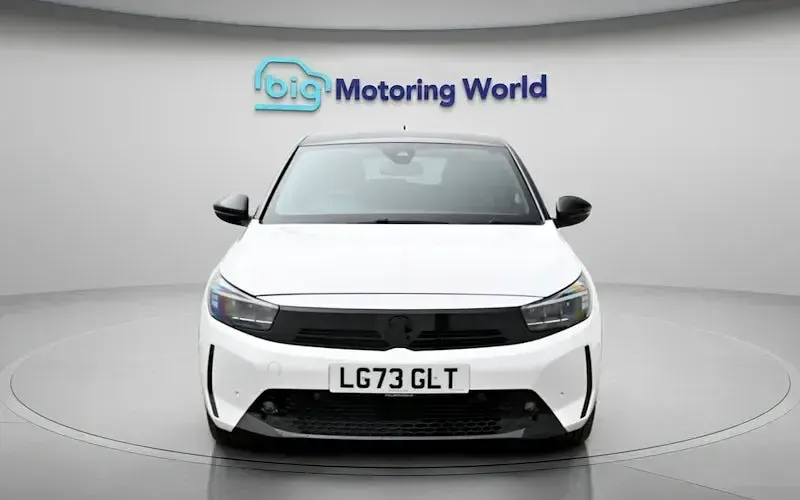 Second-hand Vauxhall Corsa 75 CP (55 kW) 2023 Alb Hatchback
