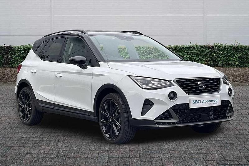 New Seat Arona Black Edition 113 HP (83 kW) 2025 Glacial white SUV