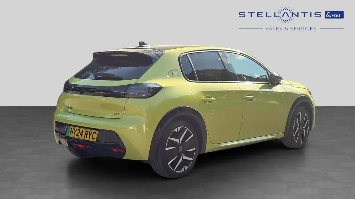 Used Peugeot e-208 GT 113 kW (154 HP) 2024 Yellow Hatchback