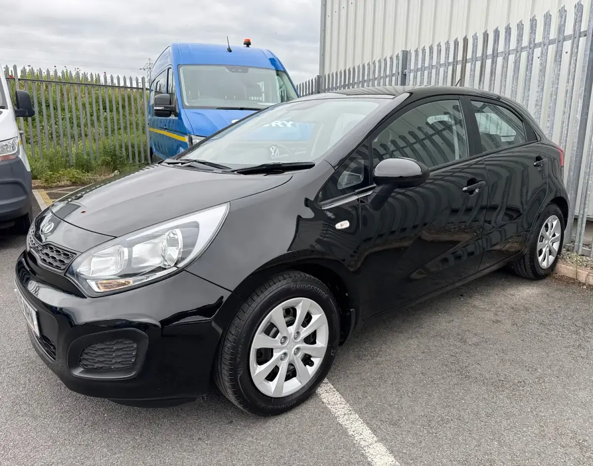 Used Kia Rio 2015 Black Hatchback