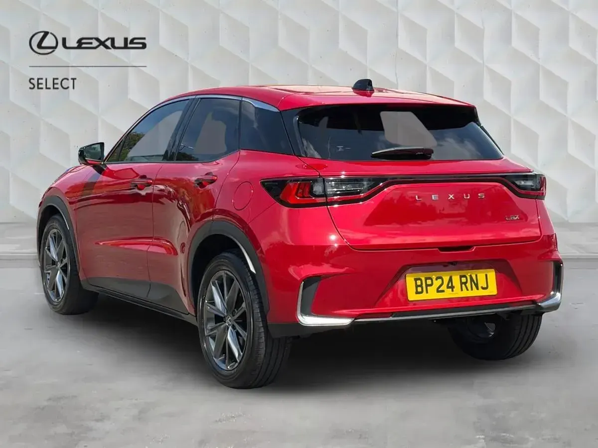 Used Lexus LBX 136 HP (100 kW) 2024 Red SUV
