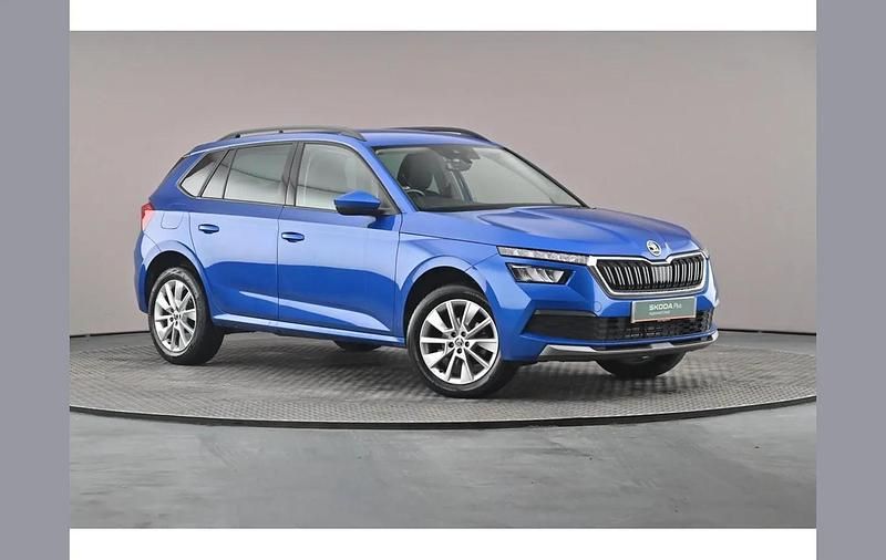 Used Skoda Kamiq SE Drive 94 HP (69 kW) 2023 Race blue metallic SUV