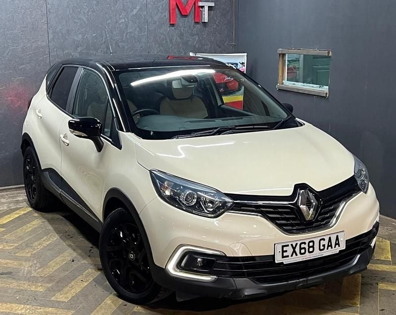Cream/black Used 2018 Renault Captur Iconic SUV | £7,490 (Super price) - Image 1/4