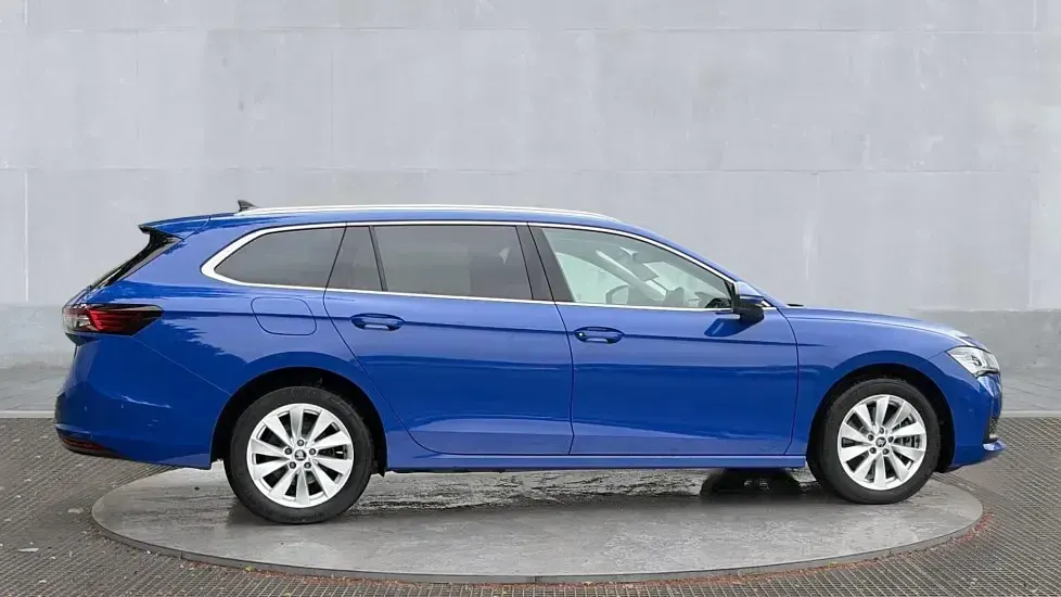 Used Skoda Superb SE Technology 204 HP (150 kW) 2025 Blue