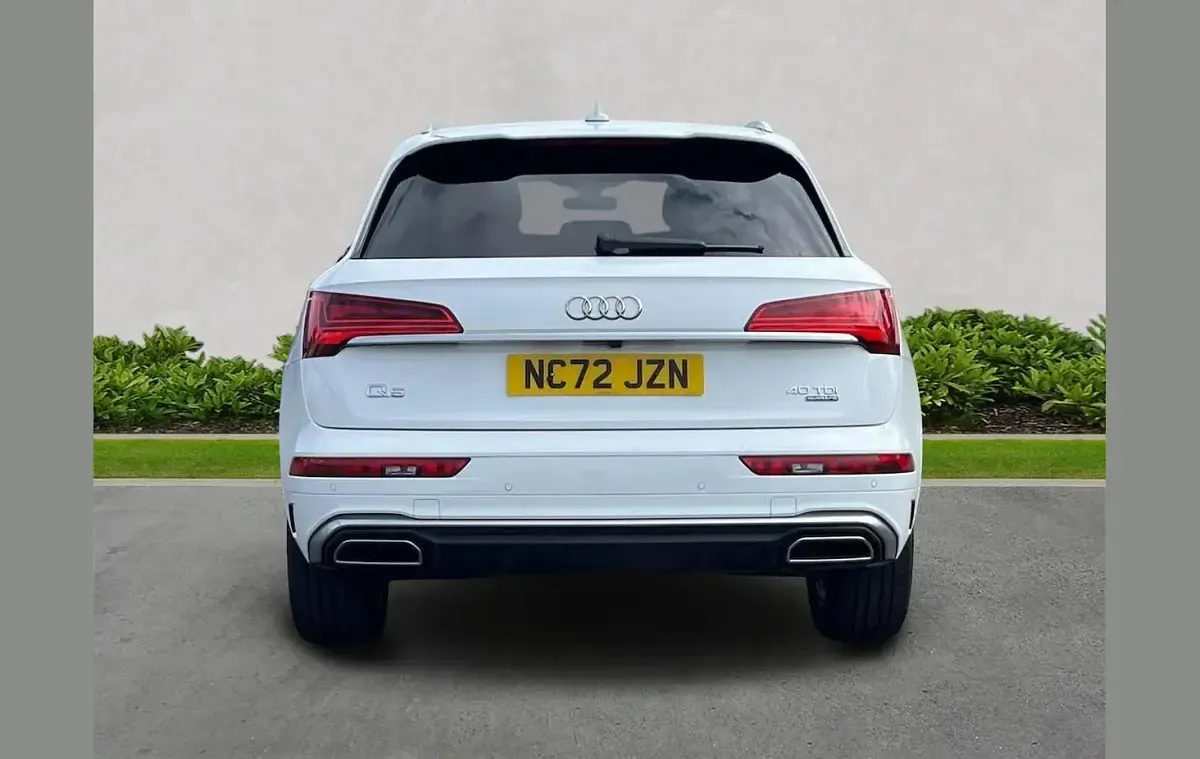 Usado Audi Q5 S-Line 204 HP (150 kW) 2023 Branco SUV